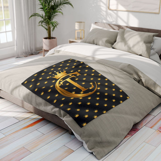 The Chic Co. Signature Gold Crown Arctic Fleece Blanket