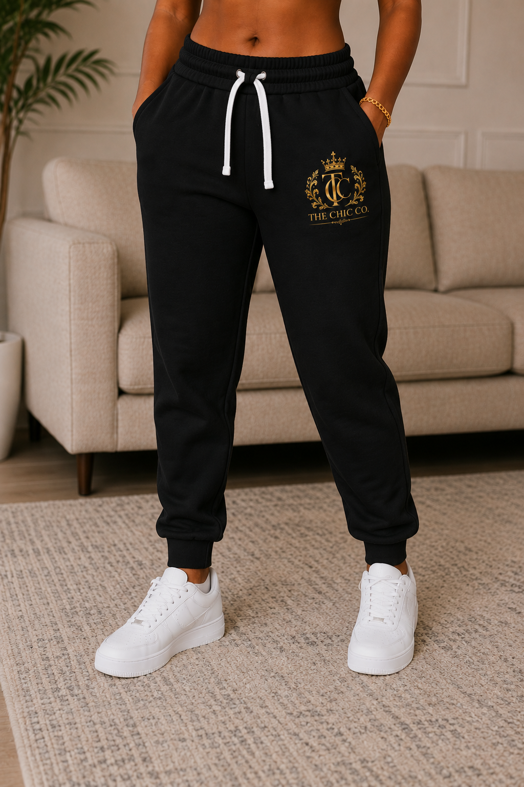 Classic Black Gold Crest Sweatpants